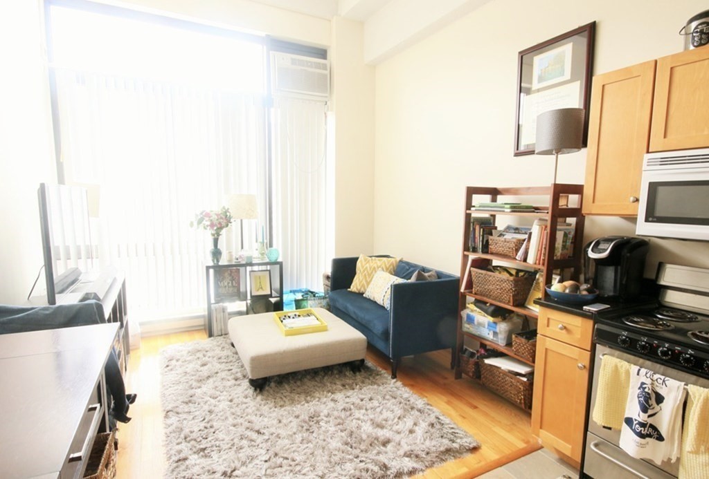 12 Stoneholm St, Fenway