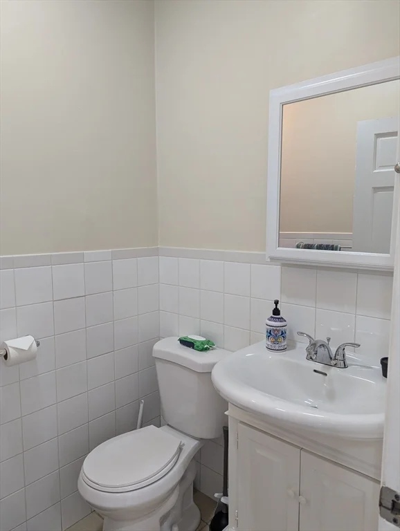 17-23 Salem St, Salem