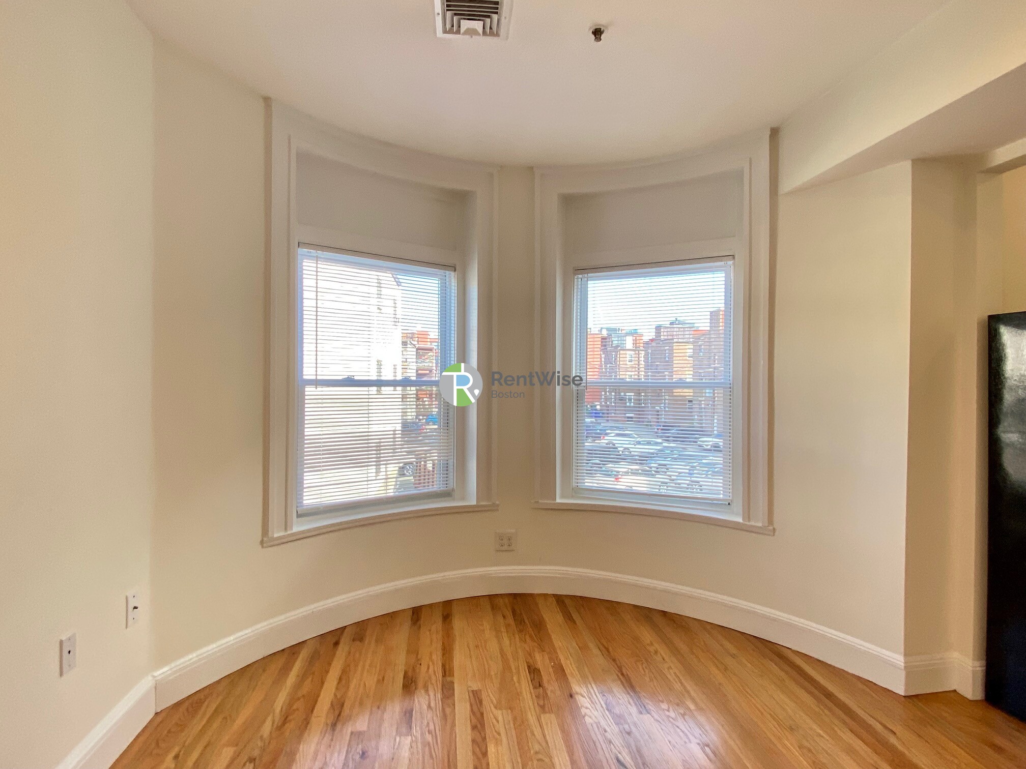 10 Brainerd Rd, Allston