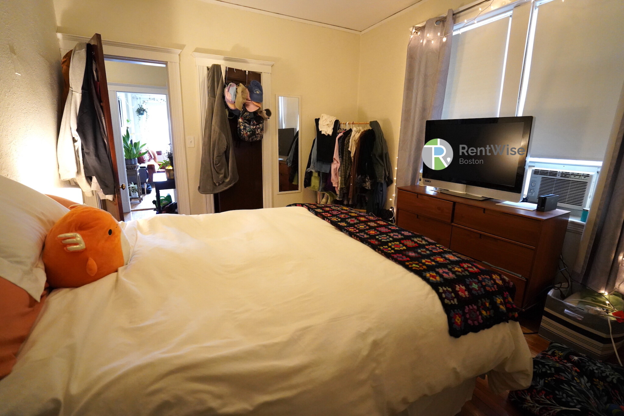 1800 Commonwealth Ave, Brighton