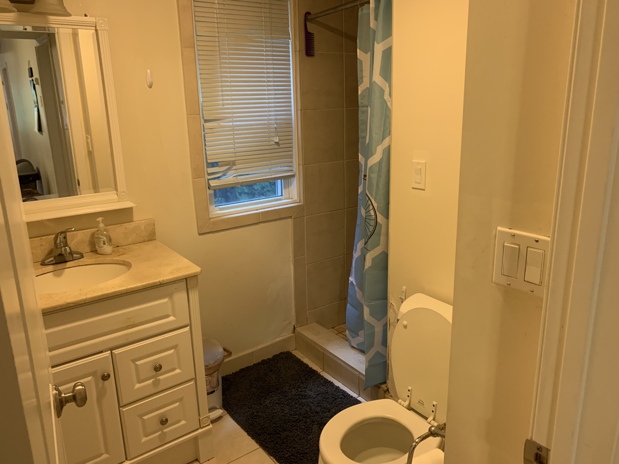 3 bed, 2 bath apartment for rent at 93 Kilsyth Unit 2, Brighton — photo 3 of 4