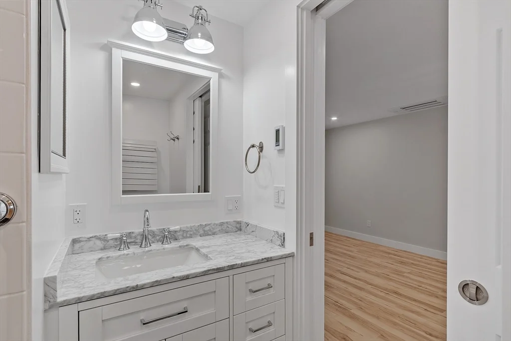 40 Atlantic Ave, Rockport