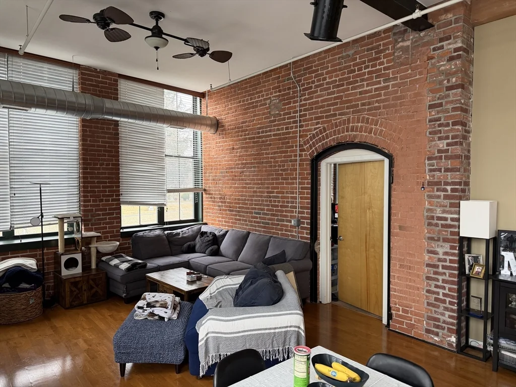 160 Fremont St, Worcester