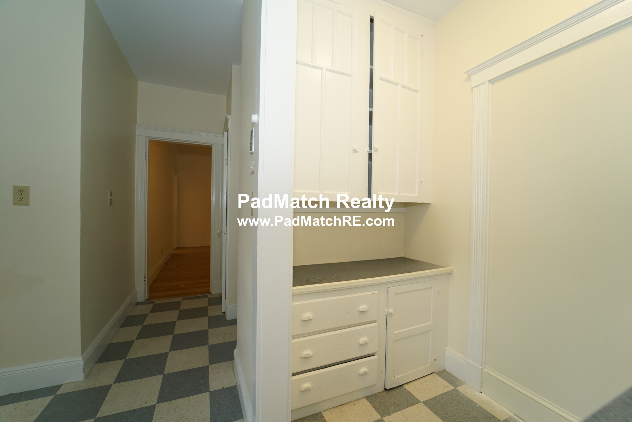 14 Alton Pl, Coolidge Corner