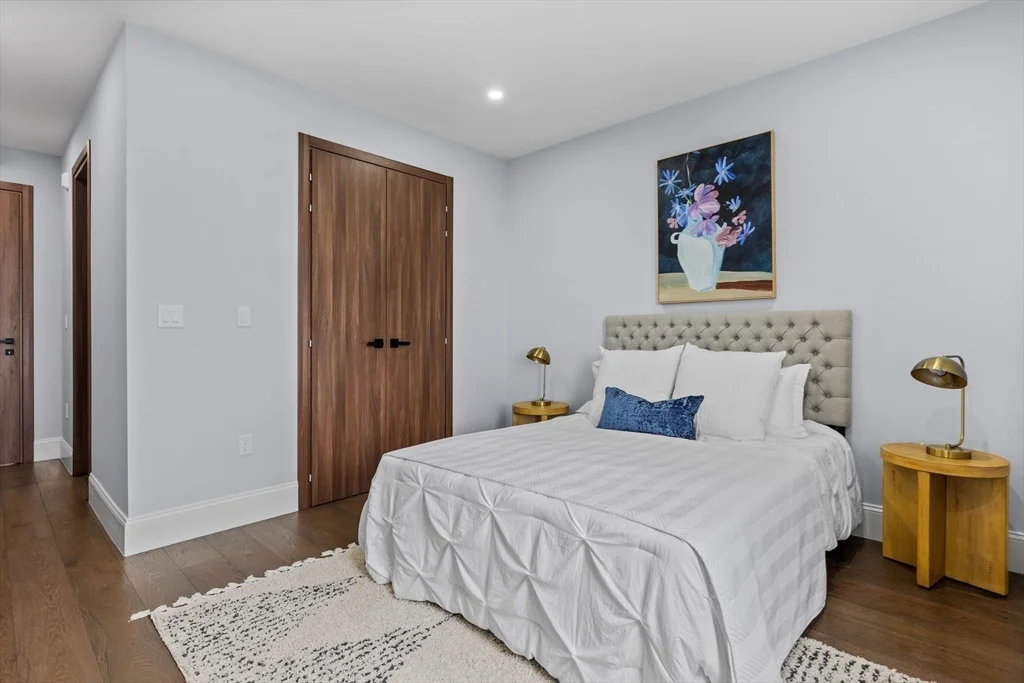 32 Pearl St, Dorchester