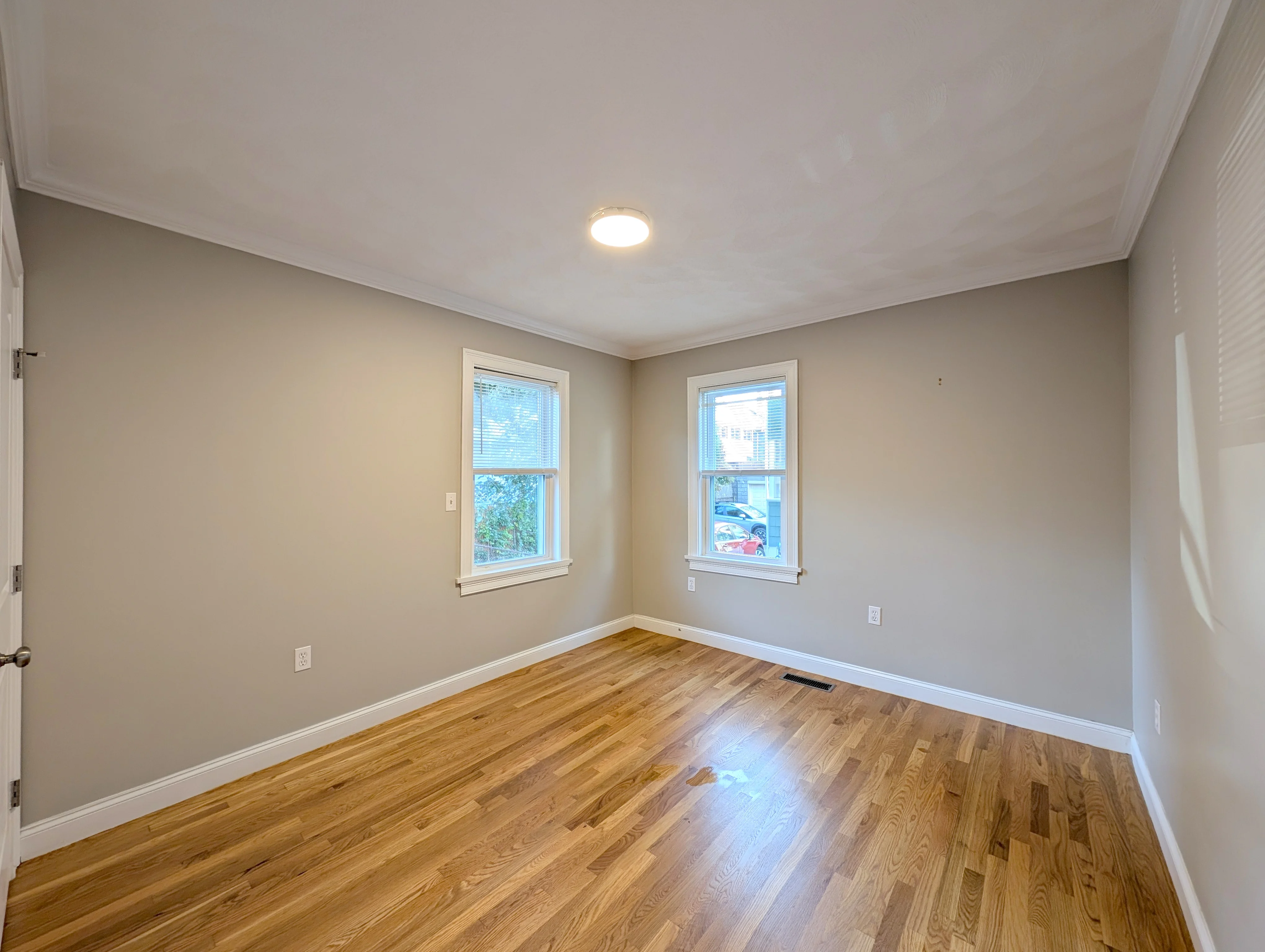 615 Boston Ave, Medford