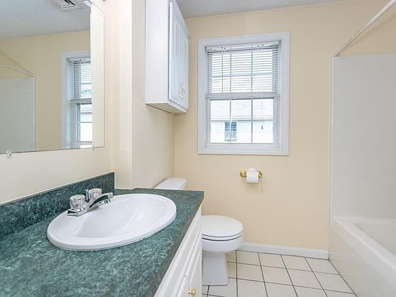 1005 Trapelo Rd, North Waltham