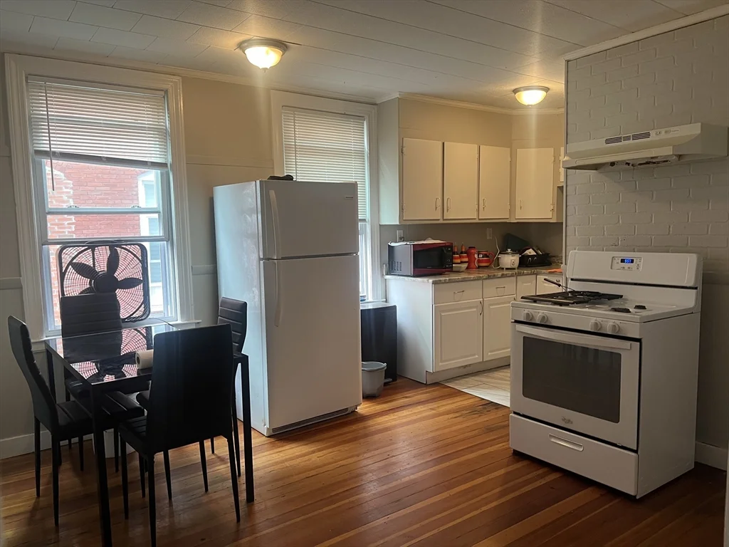 211 Chestnut St, Lynn