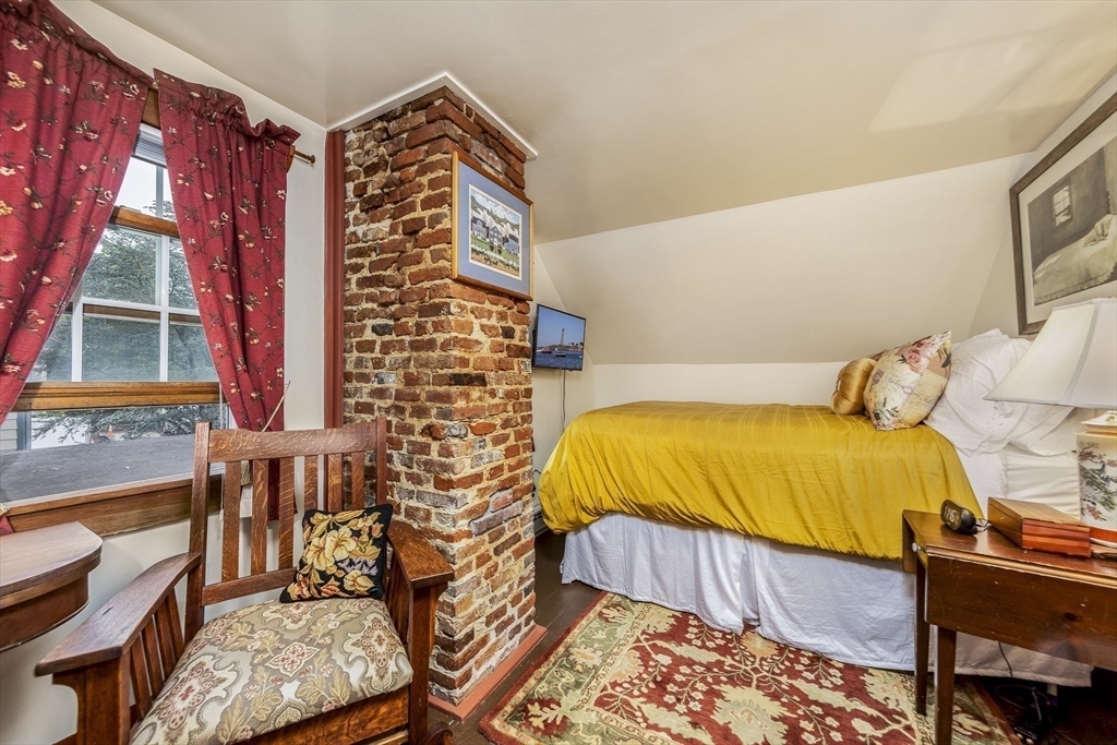 50 Rowland St, Marblehead