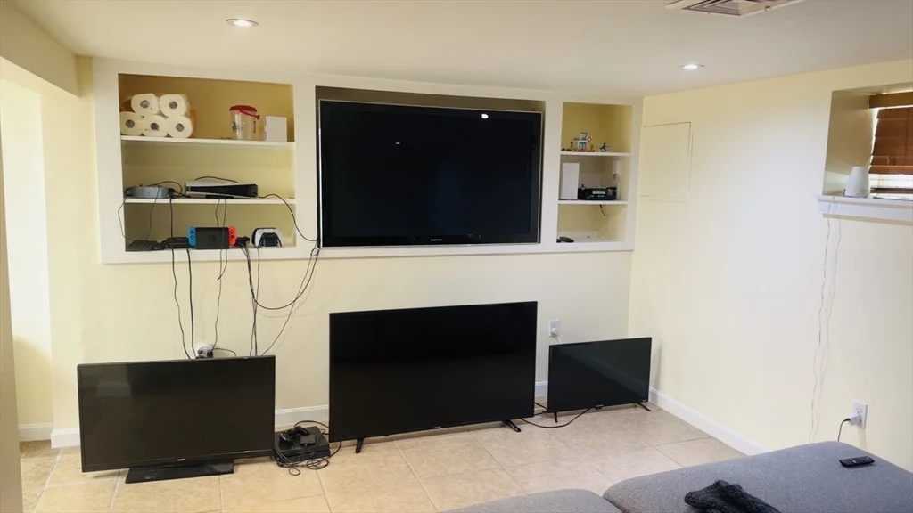 48 Trapelo, Brighton