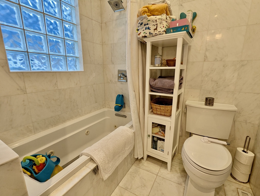 925 East Broadway, South Boston