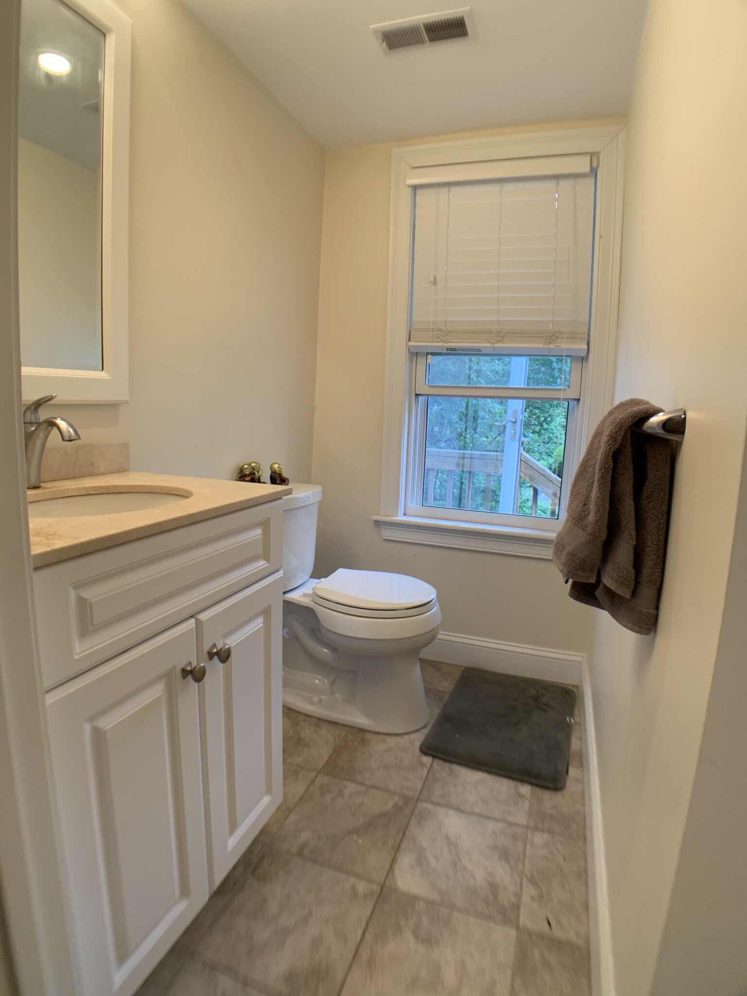 55 Lowell St, Spring Hill