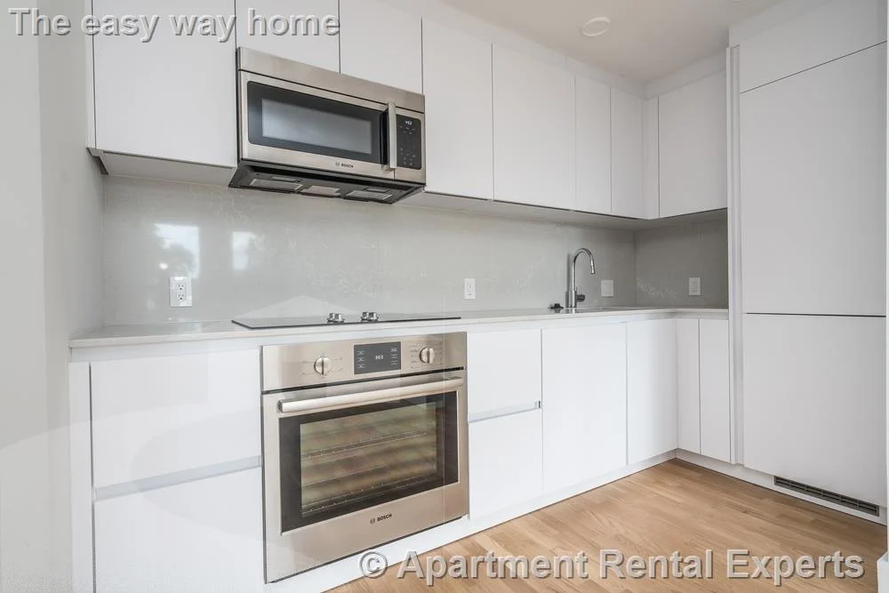 334 Harvard St, Harvard Square