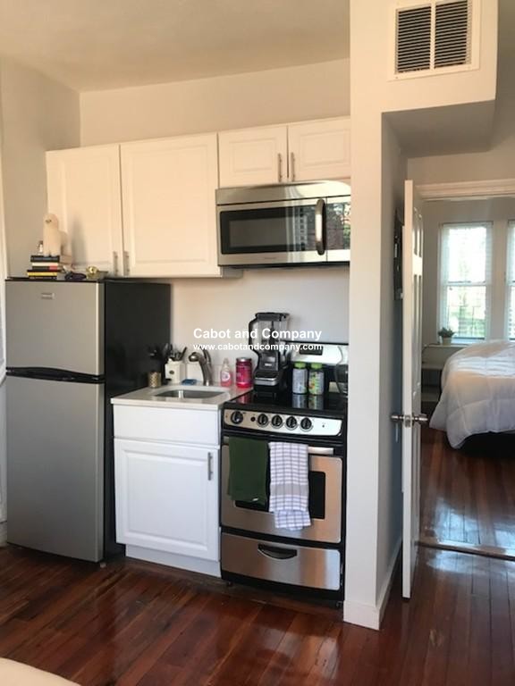 200 Warren Ave, South End