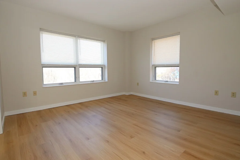 175 Cottage St, Chelsea