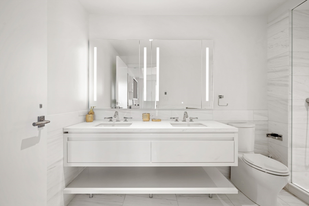 150 Seaport Blvd, Seaport District