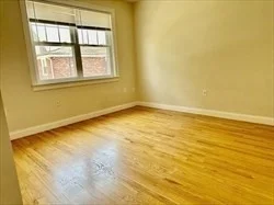 74 Chapel St, Newton