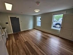462 Main St, Amherst