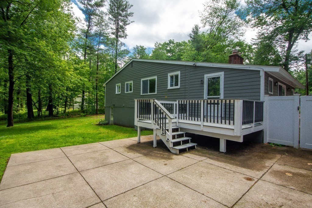 54 Blackmer Rd, Sudbury