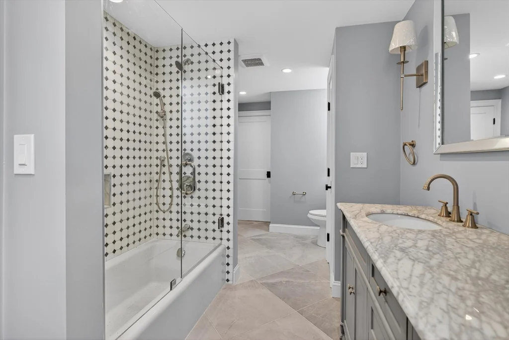 17 Allston St, Charlestown