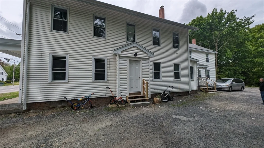 155 Centre Ave, Abington