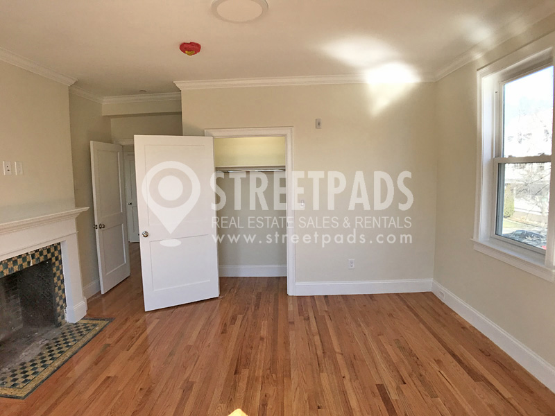 12 Harris St, Coolidge Corner