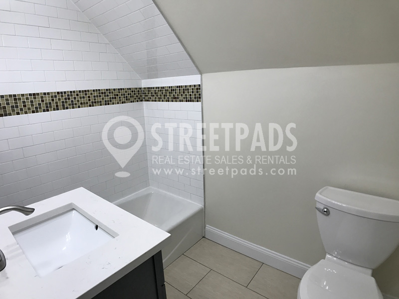 12 Harris St, Coolidge Corner