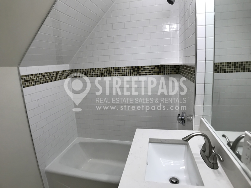 12 Harris St, Coolidge Corner