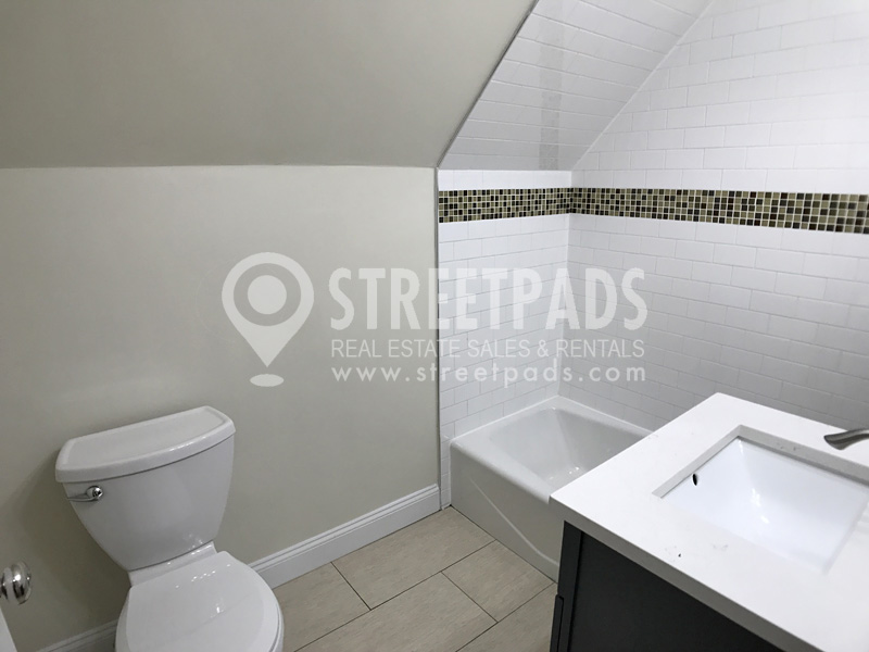 12 Harris St, Coolidge Corner