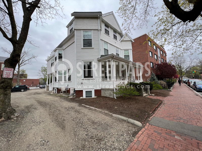 379 Harvard St, Mid-Cambridge
