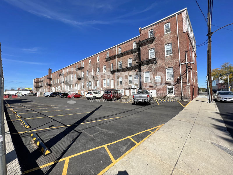 160 North Beacon St, Brighton