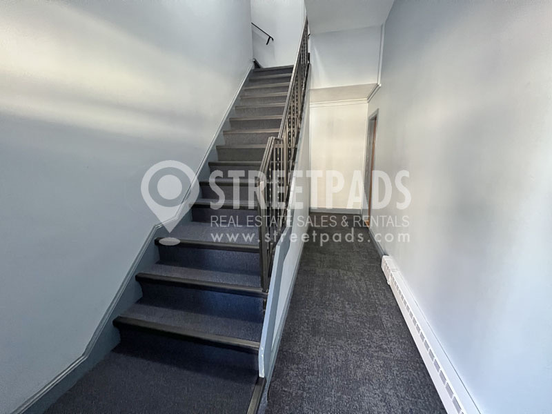 160 North Beacon St, Brighton