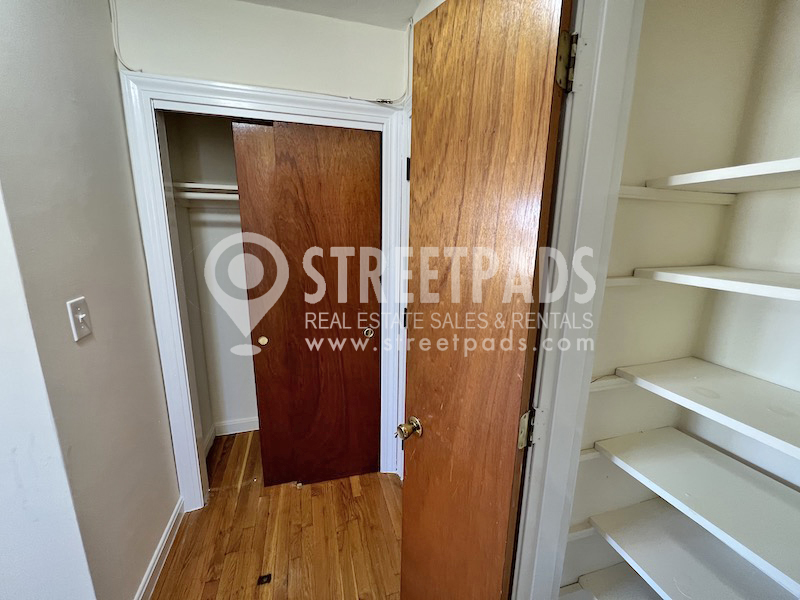 180 North Beacon St, Brighton