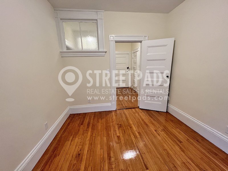 2 Ware St, Mid-Cambridge