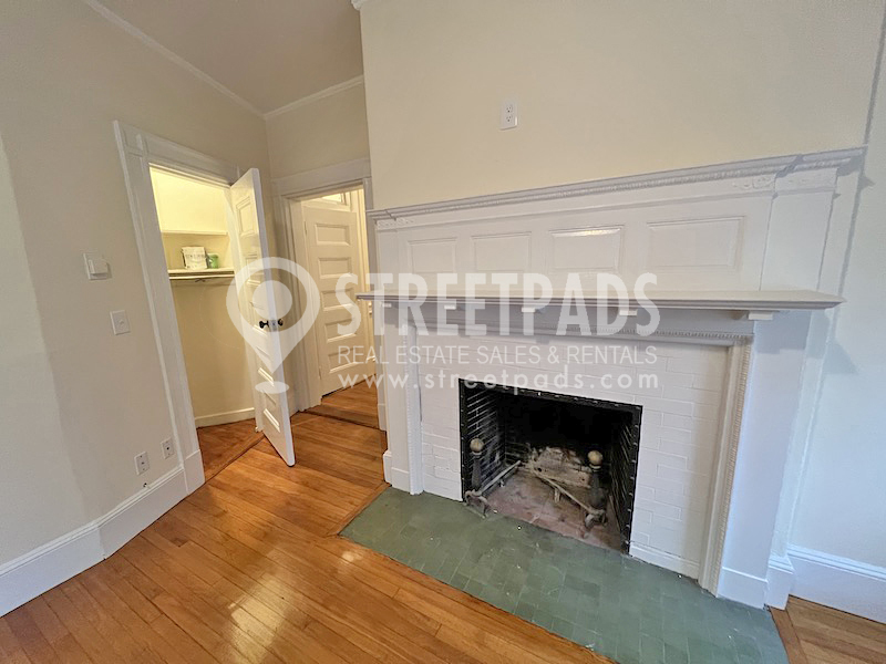 2 Ware St, Mid-Cambridge