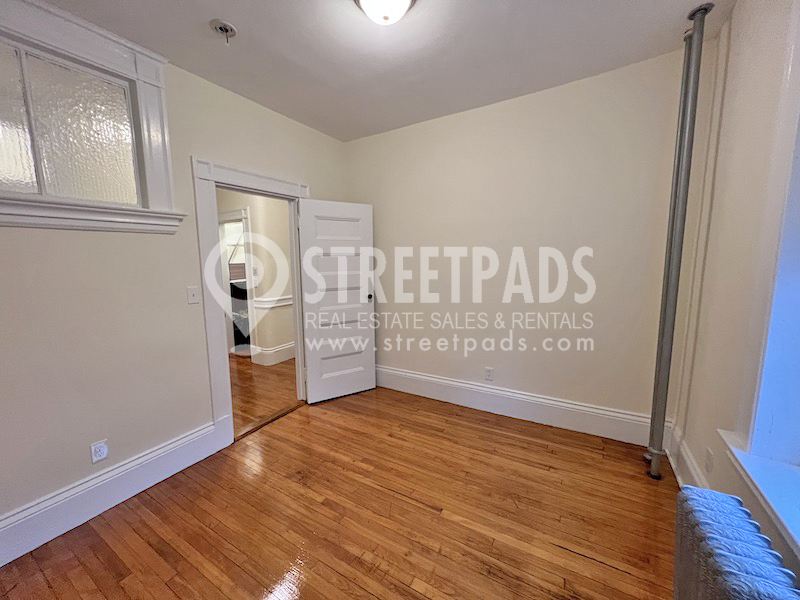 2 Ware St, Mid-Cambridge