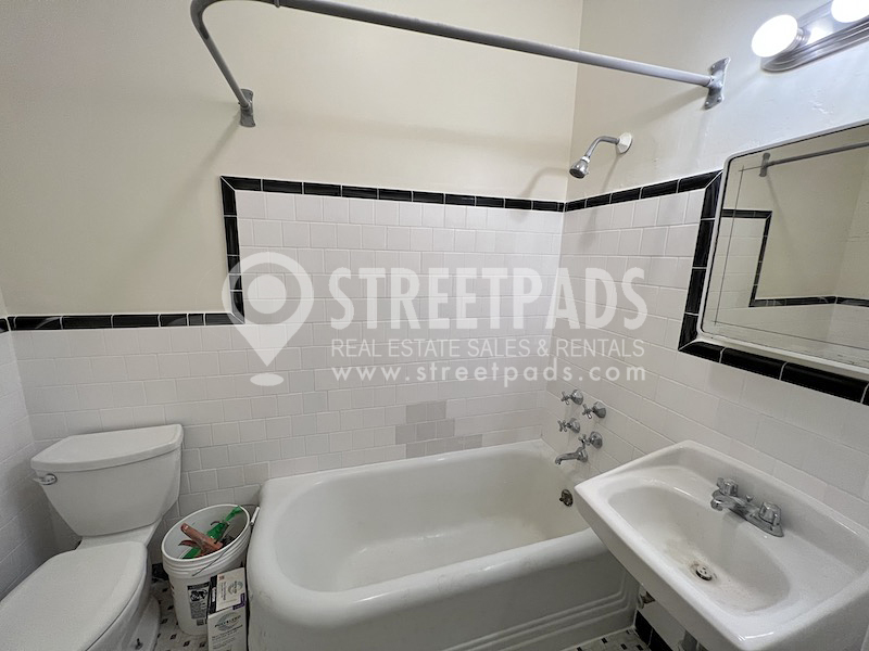 2 Ware St, Mid-Cambridge