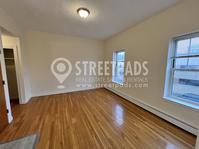 168 North Beacon St, Oak Square