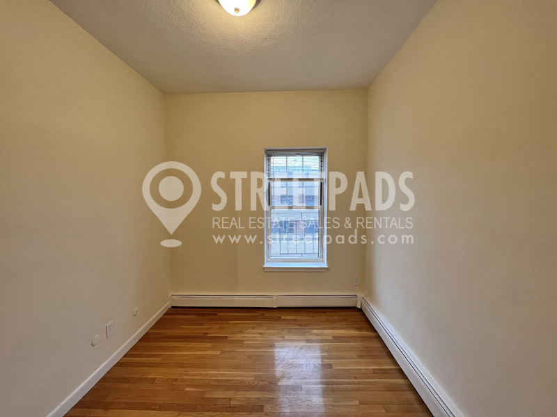 168 North Beacon St, Oak Square