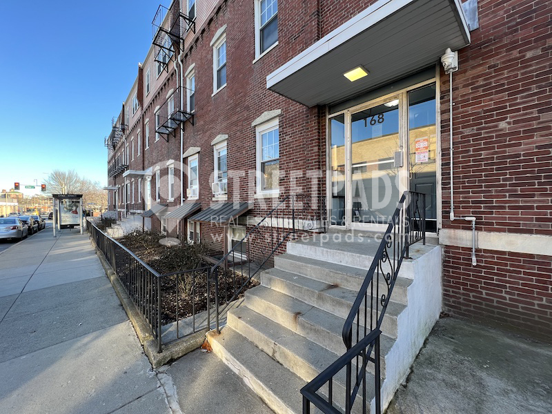 168 North Beacon St, Oak Square