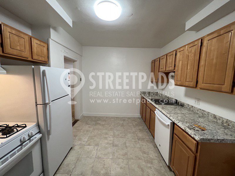 100 Sewall Ave, Brookline