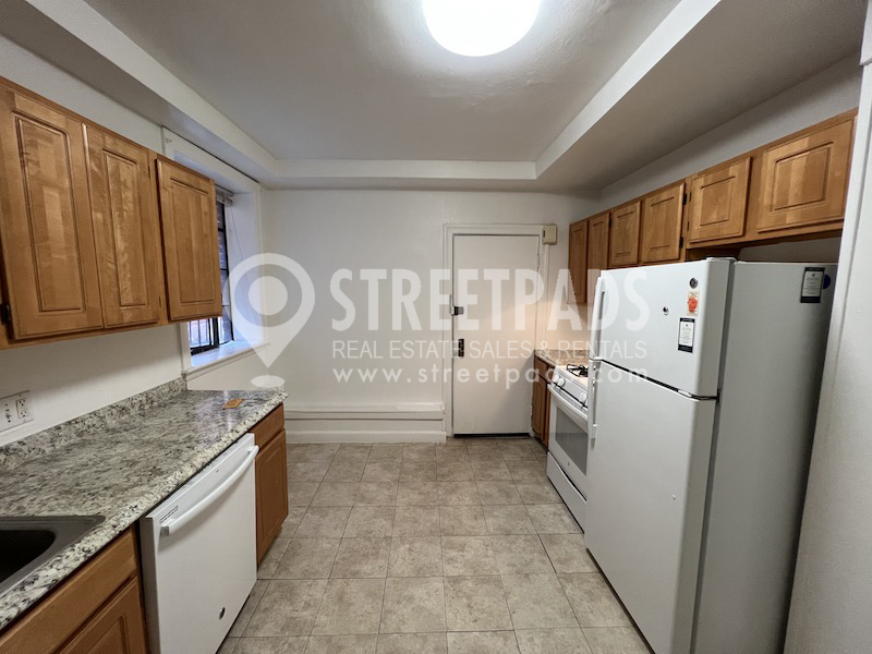 100 Sewall Ave, Brookline