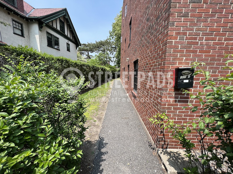 100 Sewall Ave, Brookline