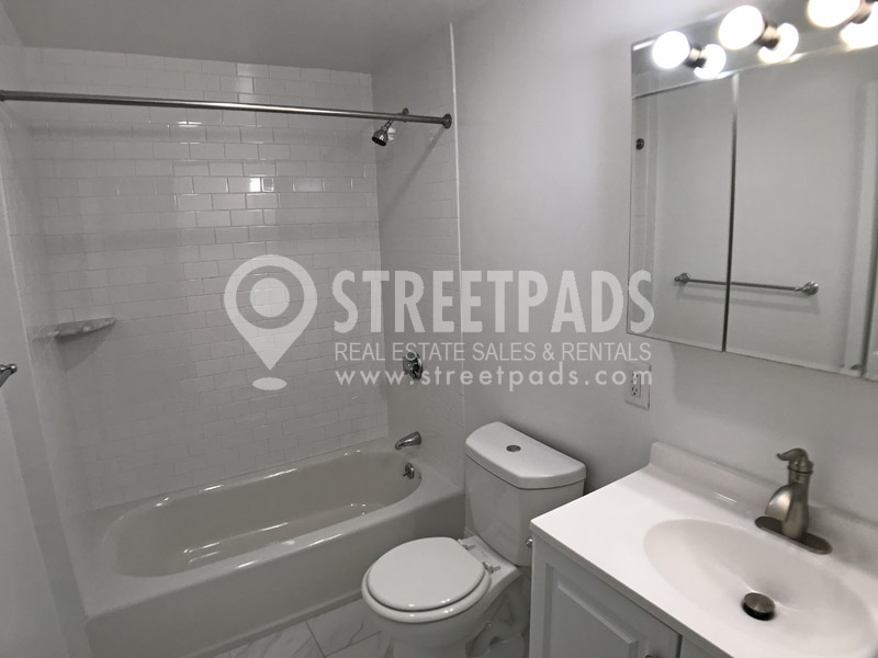 17 Fairbanks St, Griggs Park