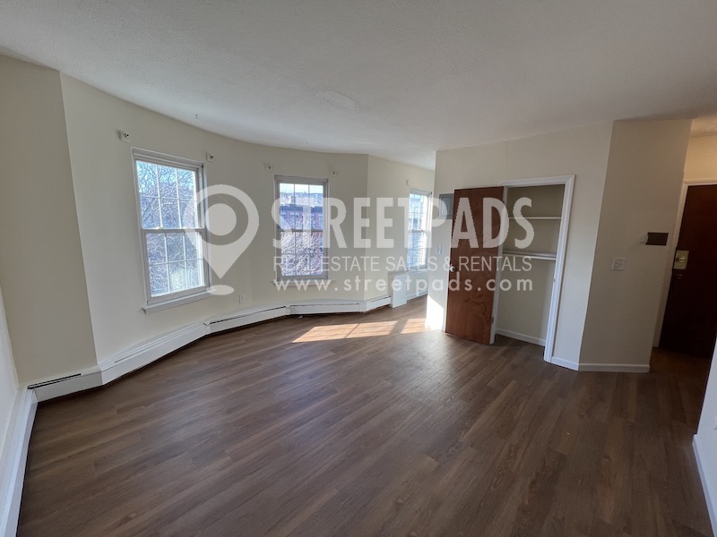 54 South Huntington Ave, Mission Hill