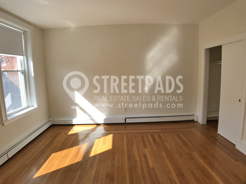 17 Fairbanks St, Griggs Park