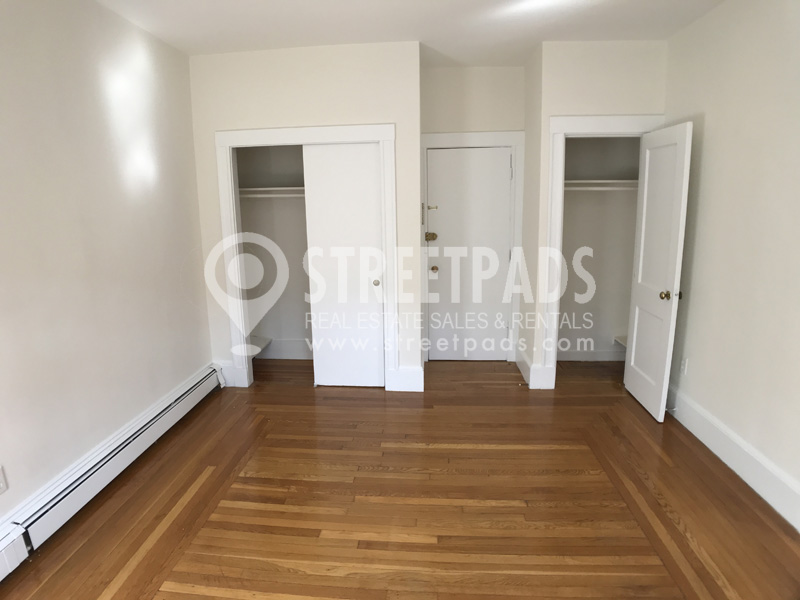 17 Fairbanks St, Griggs Park