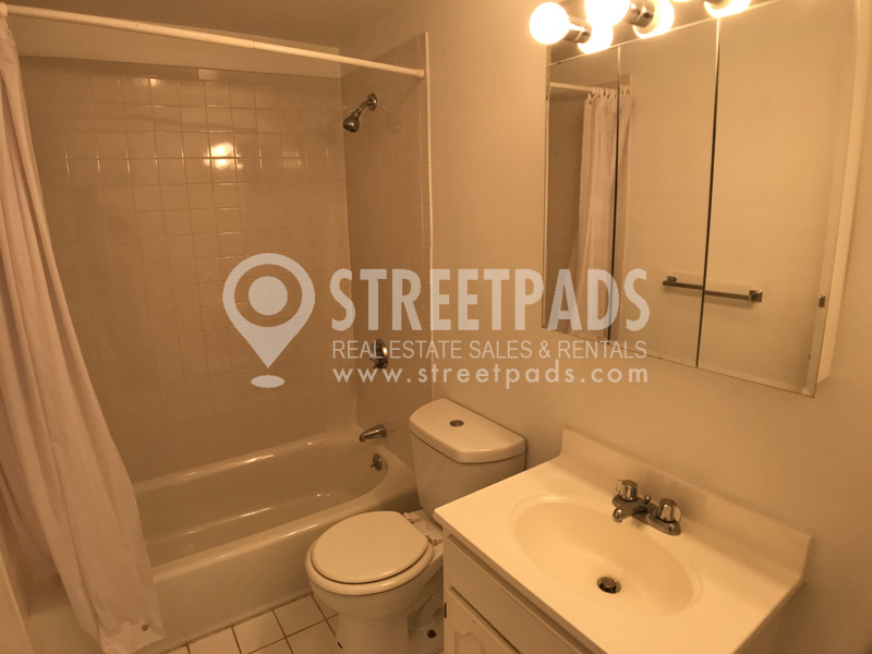 17 Fairbanks St, Griggs Park