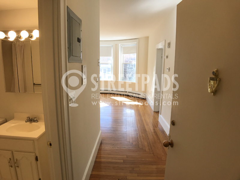 17 Fairbanks St, Griggs Park