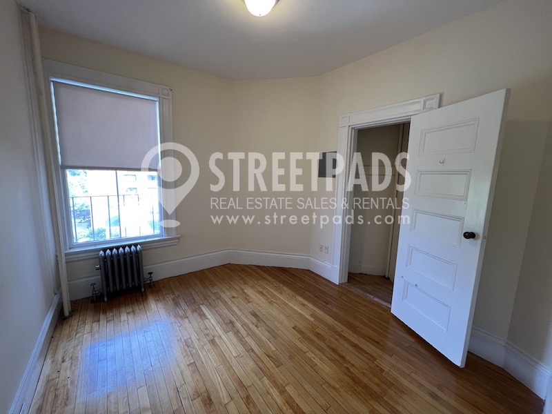 2 Ware St, Mid-Cambridge